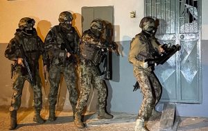 Küçükçekmece ve Fatih’te Uyuşturucu Operasyonu: 5 Gözaltı