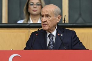 Bahçeli’den Özel’e hem tepki hem destek: Madem bu talebinde ısrarlı…