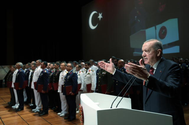 Cumhurbaşkanı Erdoğan: Siper savaşlarının yerini siber savaşlar aldı