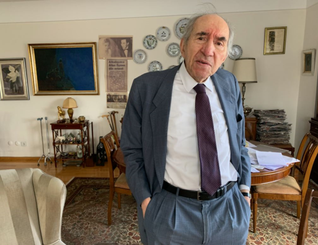 Eski CHP Genel Başkanı Altan Öymen 93 yaşında hayatını kaybetti