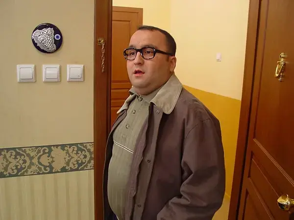 Türkiye'yi terk eden ünlü oyuncunun ABD'den paylaştığı videoya bakın